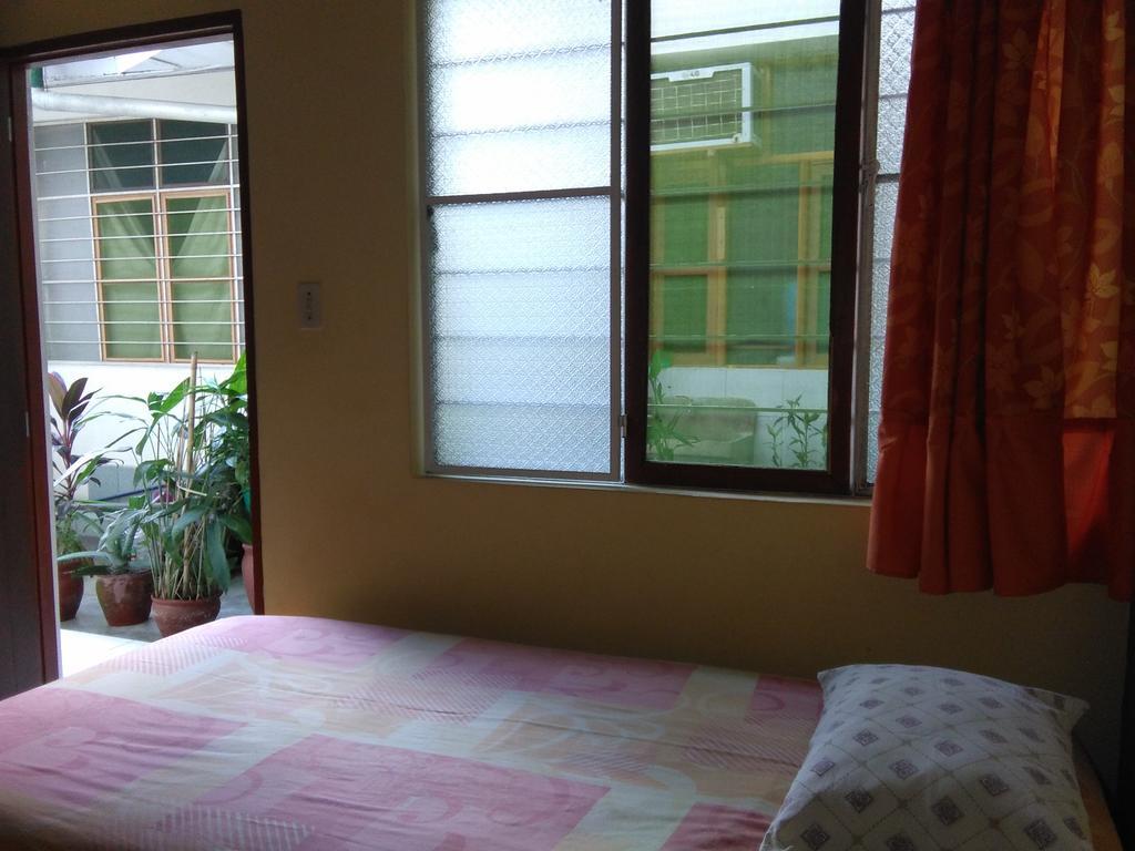 Hostal El Colibri Икитос Стая снимка