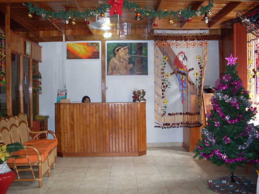 Hostal El Colibri Икитос Екстериор снимка