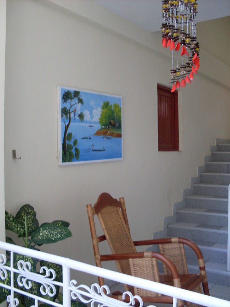 Hostal El Colibri Икитос Екстериор снимка